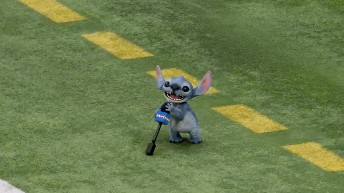 Stich en el Super Bowl